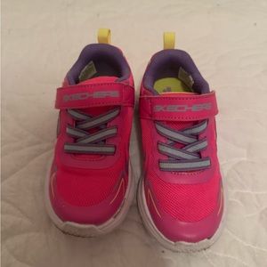 Girls 8t neon pink sketcher sneakers